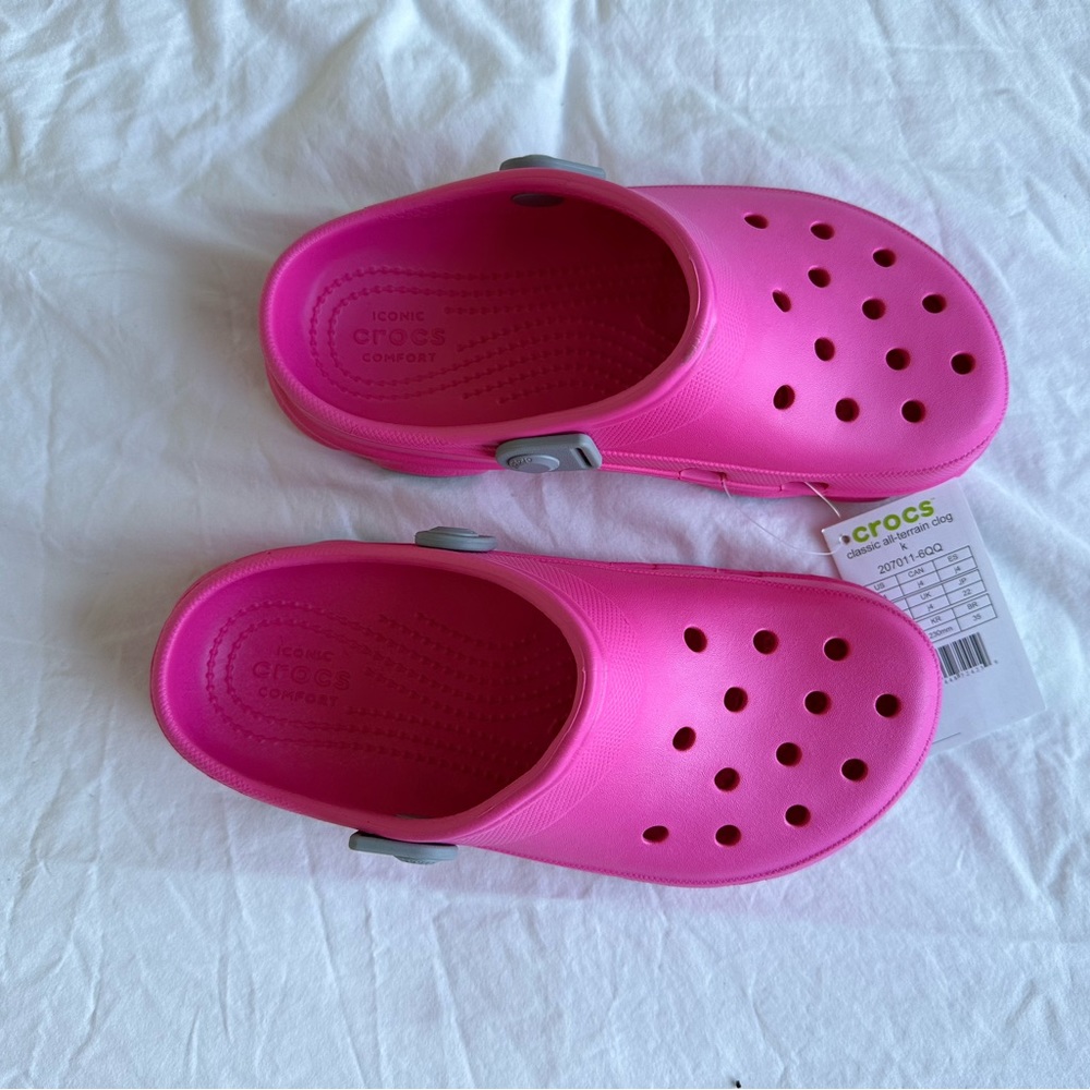 Pink crocs